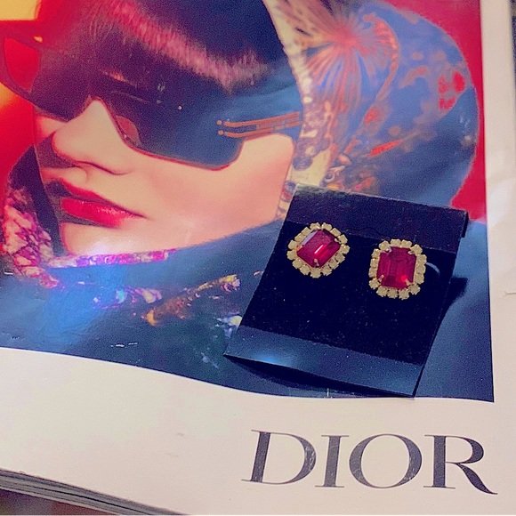 ๐Womenโs Stunning Red Rubies/Diamond Gold-Tone Post Studs | A Gift Sheโll Lโฅ๏ธVE - Picture 3 of 16